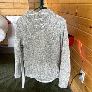 Warm NORTH FACE Sweater